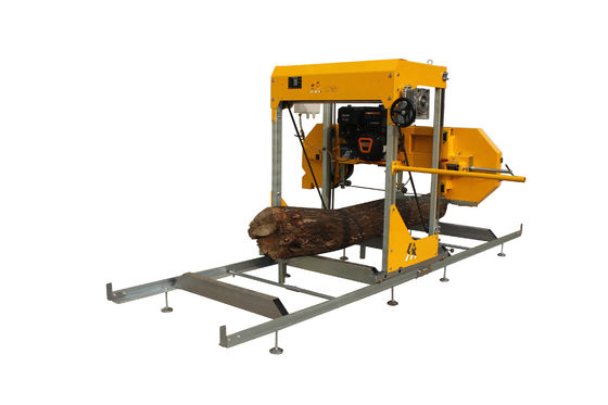Machines à scier le bois à l'horizontale