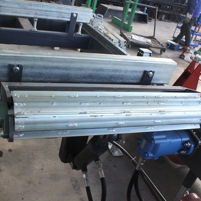 Machine à scier à plusieurs lames pour la coupe de bois en ligne droite